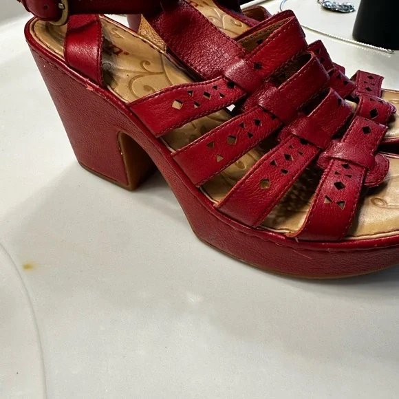 Born Women's Strappy Red Sandals - Picture 2 of 7